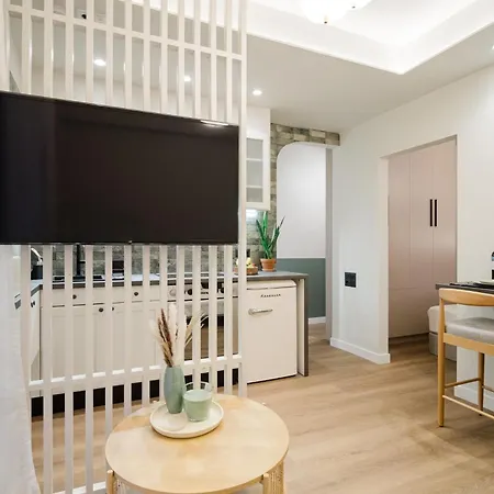 Appartamento Anassa Steps From The Sea - Private Parking Kalamata
